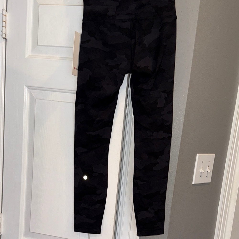 NWT Lululemon Wunder Train High-Waist Black Camo Leggings 25” - Picture 2 of 4